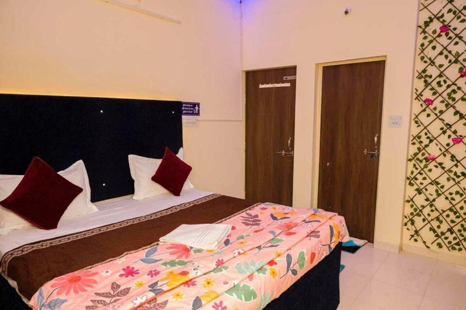 POP 89885 Hotel Blue Star Bhilai Exterior foto