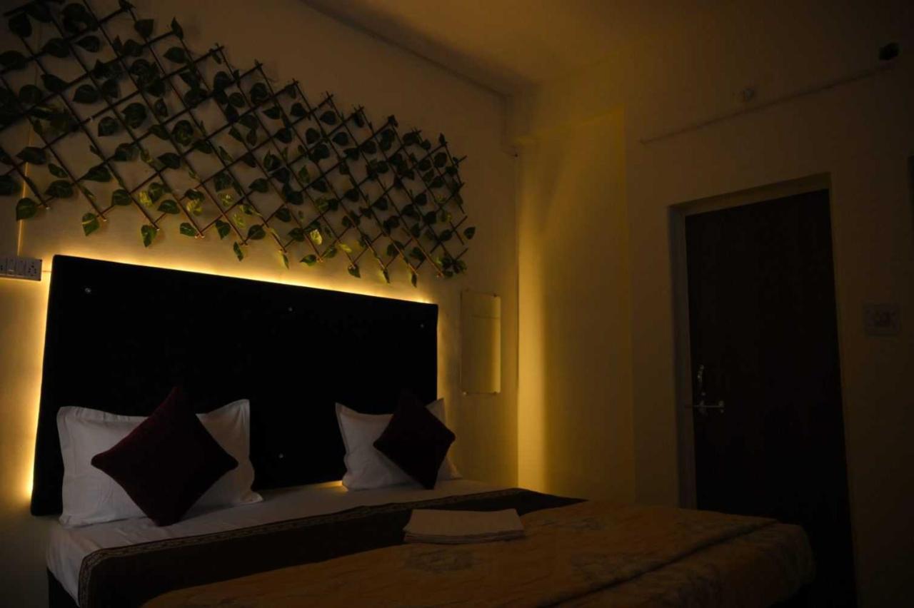 POP 89885 Hotel Blue Star Bhilai Exterior foto